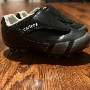 Carters toddler baseball/soccer cleats size 8